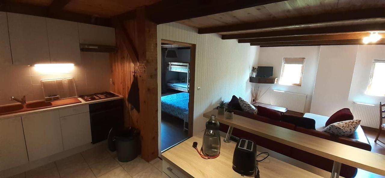 L' Appartement Du Camping Hautoreille Bannes  Exterior photo